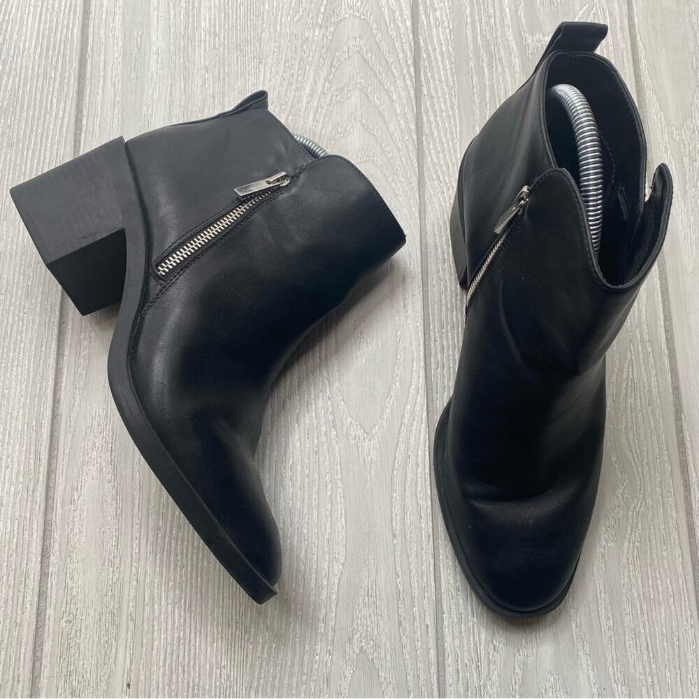 BCBGENERATION Women's Saline Black Faux Leather Chunky Heel Boots Size 10